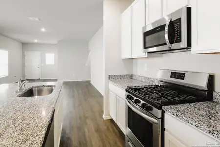 New construction Single-Family house 2031 Macarthur, Converse, TX 78109 - image 6