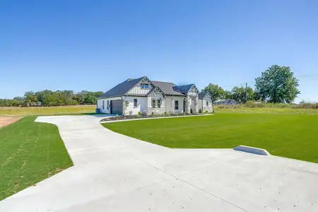 New construction Single-Family house 200 Sweetgrass Dr, Poolville, TX 76487 - image