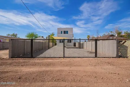 New construction Single-Family house 1913 W Adams St, Phoenix, AZ 85009 - image