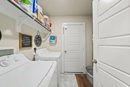 New construction Single-Family house 1174 Filly Creek Dr, Alvin, TX 77511 - image