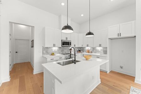 New construction Single-Family house 1008 Tuskegee Heights Ln, Houston, TX 77091 - image 15