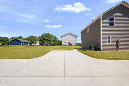 New construction Single-Family house 1238 Hurdle Mills Rd, Roxboro, NC 27573 - image