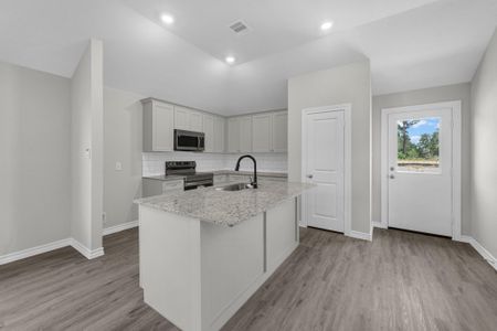 New construction Single-Family house 18737 Loom Dr, Conroe, TX 77306 plan Camellia - image 5