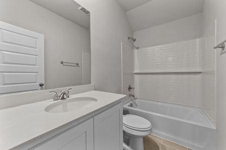 New construction Single-Family house 536 Stone Hollow Dr, Van Alstyne, TX 75495 plan Ellerdale DEF - image 11