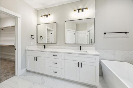 New construction Single-Family house 812 Thornton St, Unit D, Houston, TX 77018 - image 6