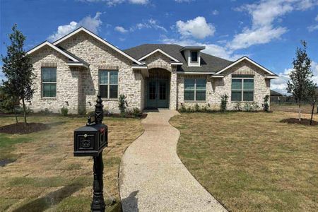 New construction Single-Family house 1033 Queen Elizabeth Dr, Waco, TX 76657 - image