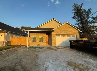 New construction Single-Family house 913 Santa Anna Ln, La Porte, TX 77571 - image