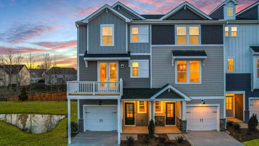 Brier End Unit - Farmhouse w/ Front Deck