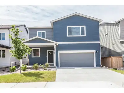 New construction Single-Family house 1600 Sunflower Wy, Johnstown, CO 80534 - image