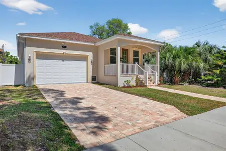 New construction Single-Family house 711 28Th Ave S, Saint Petersburg, FL 33705 - image