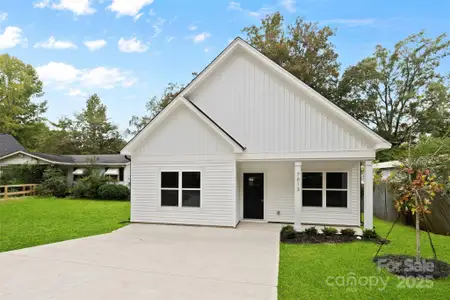 New construction Single-Family house 7801 Casa Loma Rd, Charlotte, NC 28269 - image