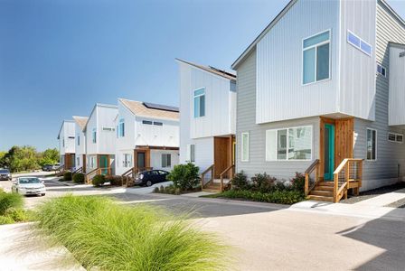 New construction Single-Family house 814 N Bluff Dr, Unit 76, Austin, TX 78745 - photo 0