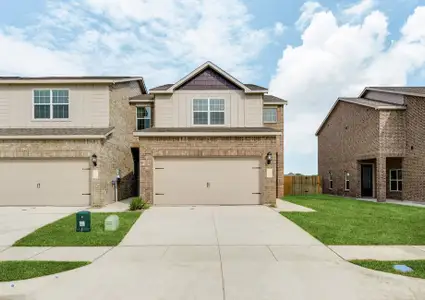 New construction Townhouse house 104 Texas Ash Dr, Krugerville, TX 76227 plan Marsh - image