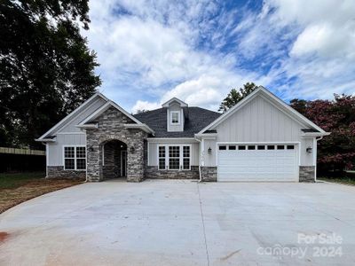 New construction Single-Family house 2390 Armstrong Park Drive, Gastonia, NC 28054 - photo 0