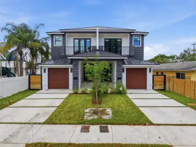 New construction Townhouse house 819 Sw 1St St, Fort Lauderdale, FL 33312 - image