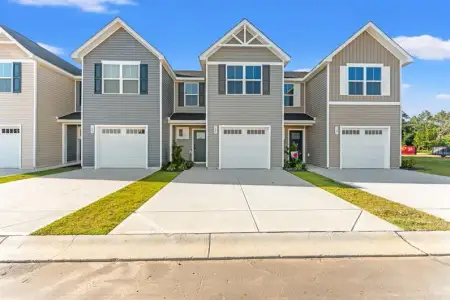 New construction Single-Family house 125 Pennsylvania Dr, Myrtle Beach, SC 29579 plan Poplar Quick Move-In - image