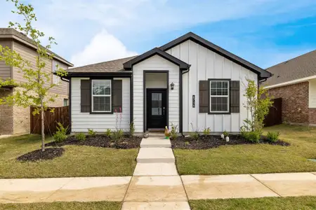 New construction Single-Family house 6736 Windfall Dr, Fort Worth, TX 76135 plan LIBERTY - image