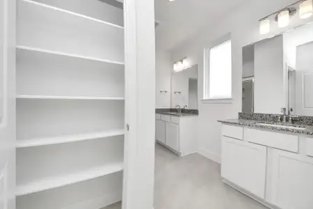 New construction Single-Family house 14439 Trumpet Ln, Splendora, TX 77372 plan Wyatt - image 5