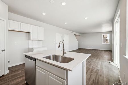 New construction Single-Family house 3302 N Highlands Creek Pkwy, Aurora, CO 80019 Silverthorne- photo 12 12
