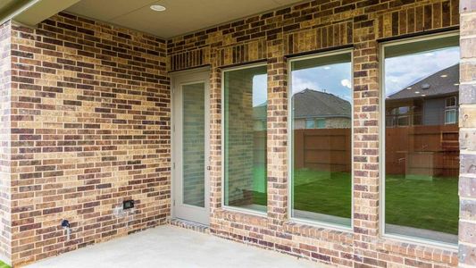 New construction Single-Family house 132 Plumbago Loop, Bastrop, TX 78602 Design 2188W- photo 19 19