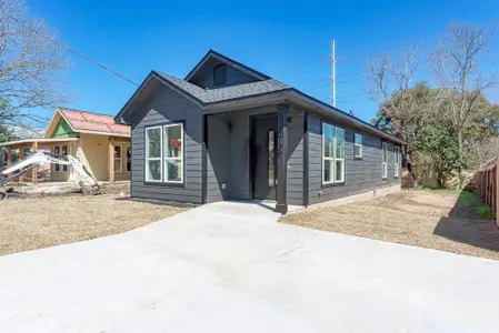 New construction Single-Family house 738 Chihuahua St, Lockhart, TX 78644 null- photo 1 1