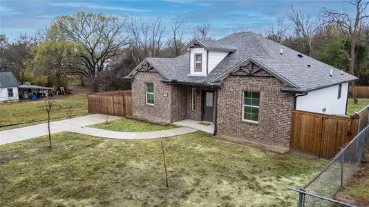New construction Single-Family house 715 N Hamlett St, Athens, TX 75751 - image