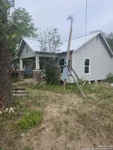 New construction Single-Family house 218 E Ml, Uvalde, TX 78801 - image