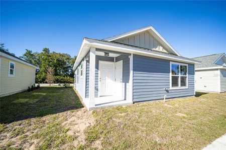 New construction Single-Family house 1378 Cottage Cir, Tavares, FL 32778 null- photo 10 10