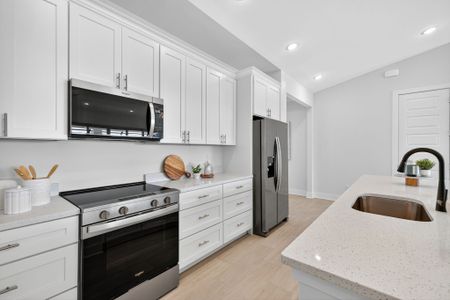 New construction Single-Family house 1135 Nw 13Th St, Cape Coral, FL 33993 plan The Coral Haven - image 16