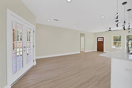 New construction Single-Family house 2320 Oakridge Dr, Balch Springs, TX 75180 null- photo 10 10