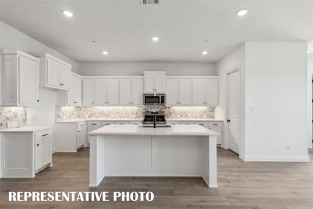 New construction Townhouse house 15752 Millwood Trl, Frisco, TX 75033 Helaina- photo 6 6