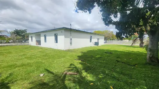New construction Single-Family house 744 Ne 164 St, North Miami Beach, FL 33162 - image