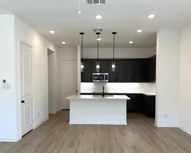 New construction Townhouse house 631 Redwood Wy, Mansfield, TX 76063 plan Berkeley - image