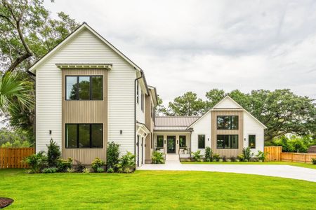 New construction Single-Family house 170 5Th Ave, Mount Pleasant, SC 29464 - image