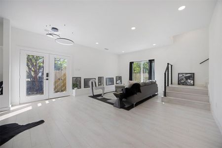 New construction Single-Family house 1810 Kraft St, Dallas, TX 75212 null- photo 25 25