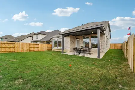 New construction Single-Family house 5527 Birchwood Glen Dr, Katy, TX 77493 plan Laramie - image 4