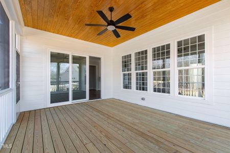 New construction Single-Family house 909 Lily Claire Lane, Fuquay Varina, NC 27526 - photo 54 54