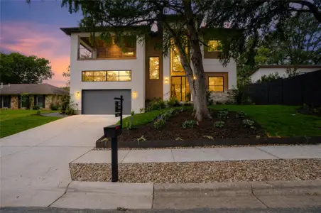 New construction Single-Family house 1304 Dusky Thrush Trl, Austin, TX 78746 - image