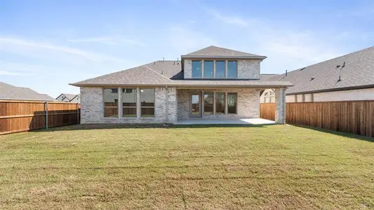 New construction Single-Family house 1105 Barnmeadow Ln, Forney, TX 75126 plan 2694W - image