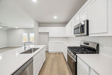 New construction Single-Family house 3916 Somerville Dr, Farmersville, TX 75442 plan Hayden - image 8