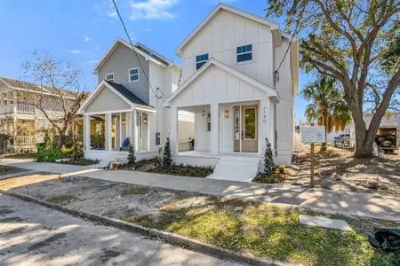 New construction Single-Family house 2140 W Chestnut St, Tampa, FL 33607 - image