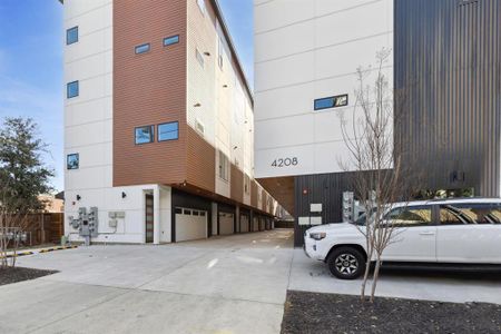 New construction Condo house 4208 Live Oak St, Unit 201, Dallas, TX 75204 - image