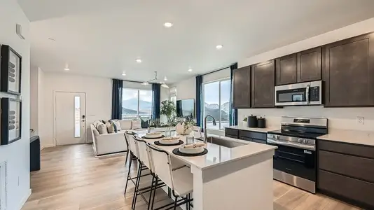 Vermilion Creek: The Parkside Collection 7