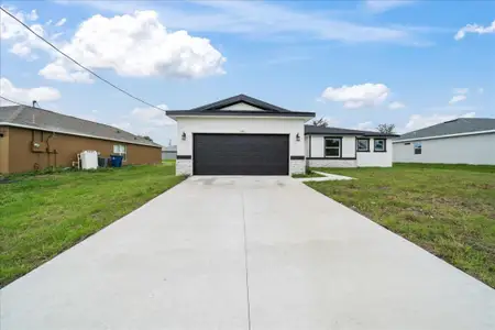 New construction Single-Family house 911 Echo St, Fort Pierce, FL 34982 - image