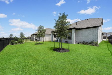 New construction Single-Family house 7555 Coral Lake Dr, Cypress, TX 77433 - image