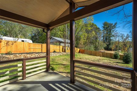 New construction Single-Family house 119 N Bear Creek Rd, Asheville, NC 28806 - image