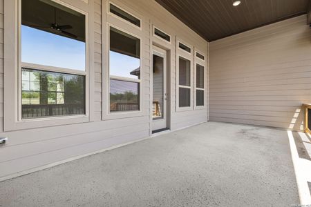 New construction Single-Family house 649 Legend Park, Castroville, TX 78009 plan 3245 - image 4