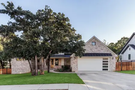 New construction Single-Family house 181 W Magnolia Cir, La Vernia, TX 78121 - image