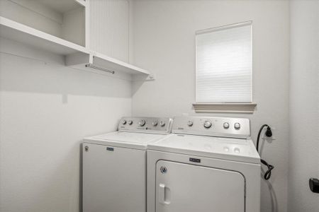 New construction Single-Family house 5707 Stonegate Cir, Granbury, TX 76048 - image 16