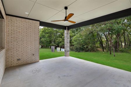 New construction Single-Family house 9703 Rosalie Ct, Granbury, TX 76049 - image 4